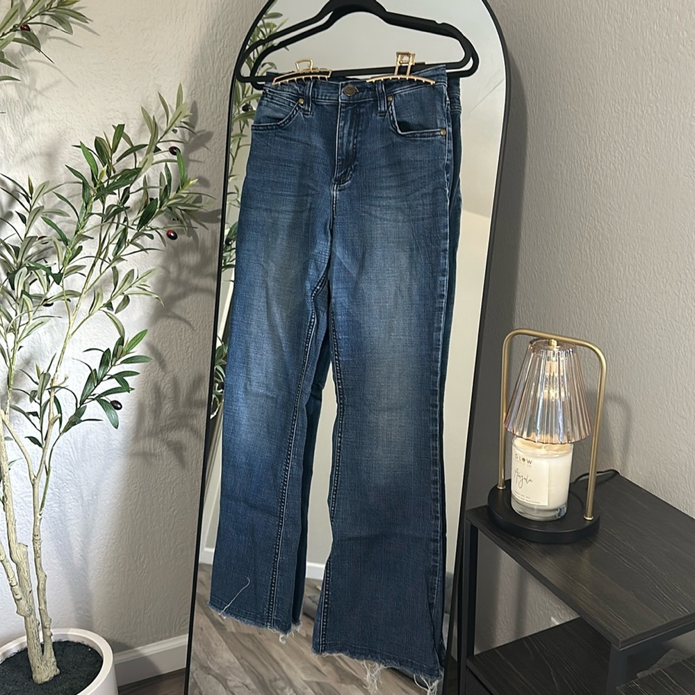 Wrangler Raw Hem Western Jeans